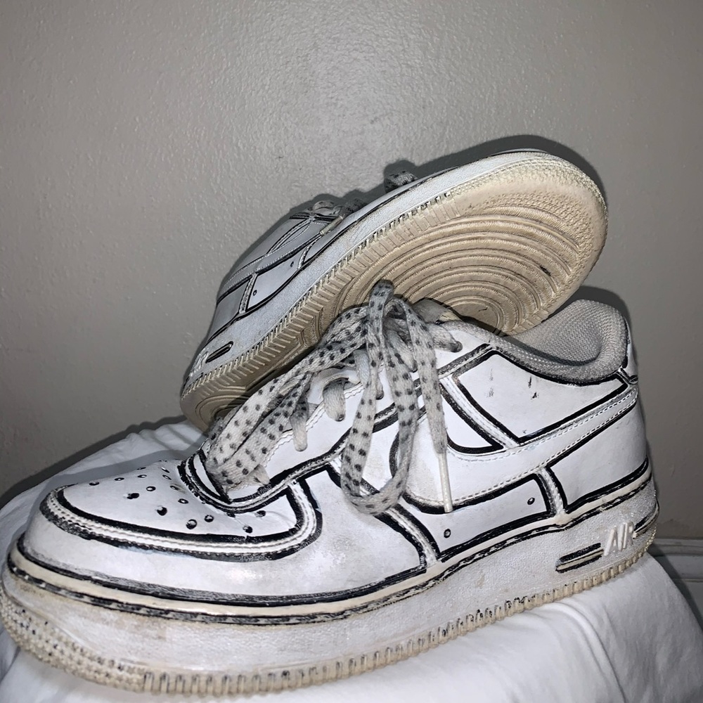 Worn bike Air Force 1’s turned cartoon effect